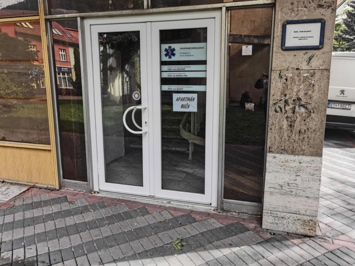 Apartmán RUŽA Ruzomberok Esterno foto